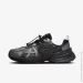  Nike V2K RUN (HQ4053-001-38.5)