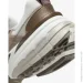  Nike V2K Run (HV6416-200-37.5)