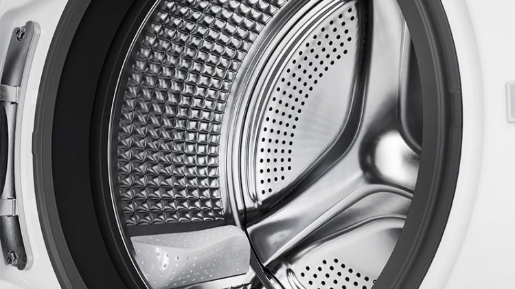 Широкий люк для полегшення завантаження