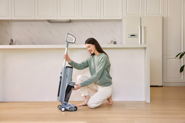 Окремі резервуари для води та пилу